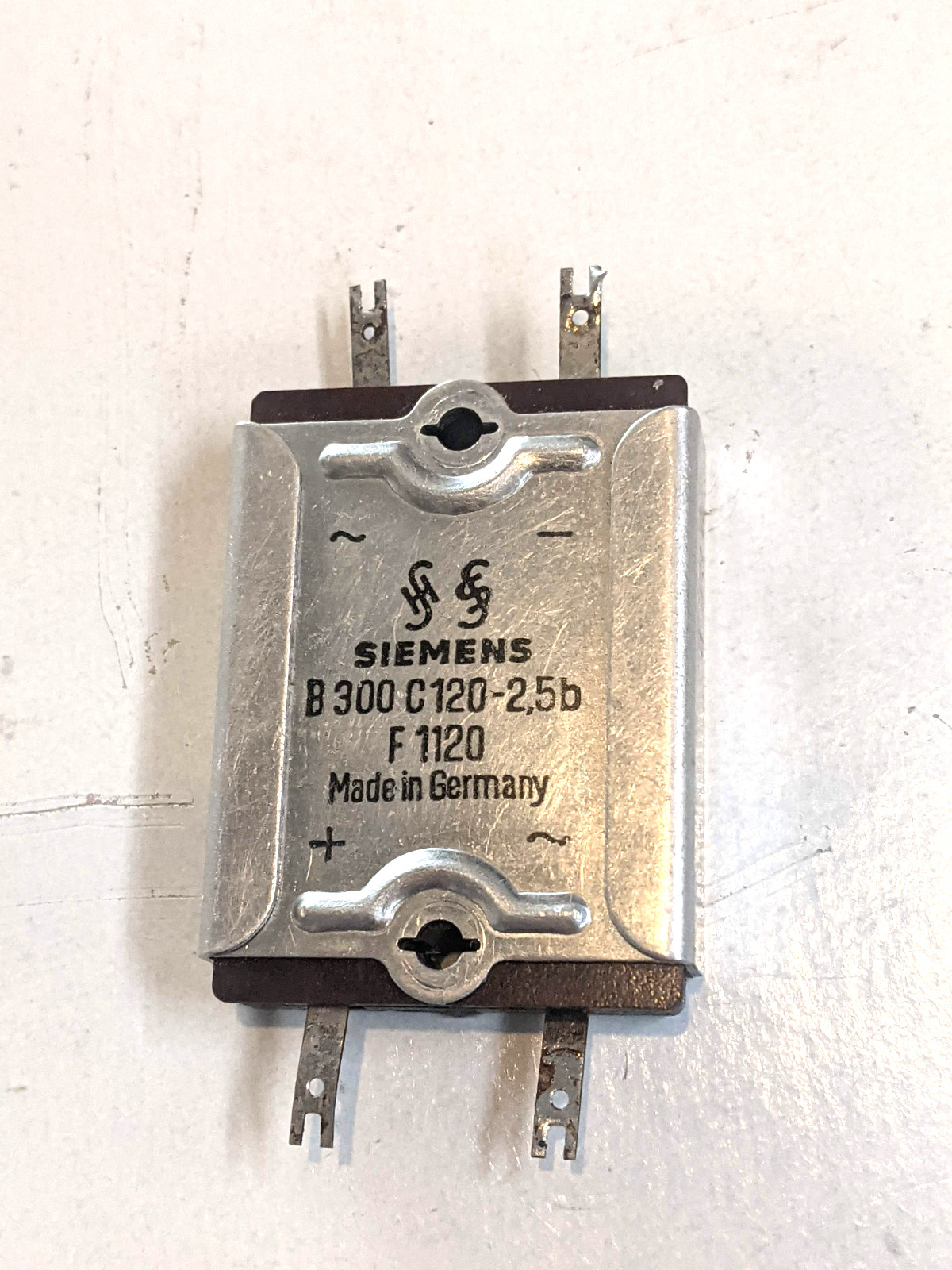 SIEMENS Bridge Rectifier, Model F 1120, 300 Volts, 120 mA, Made in Germany