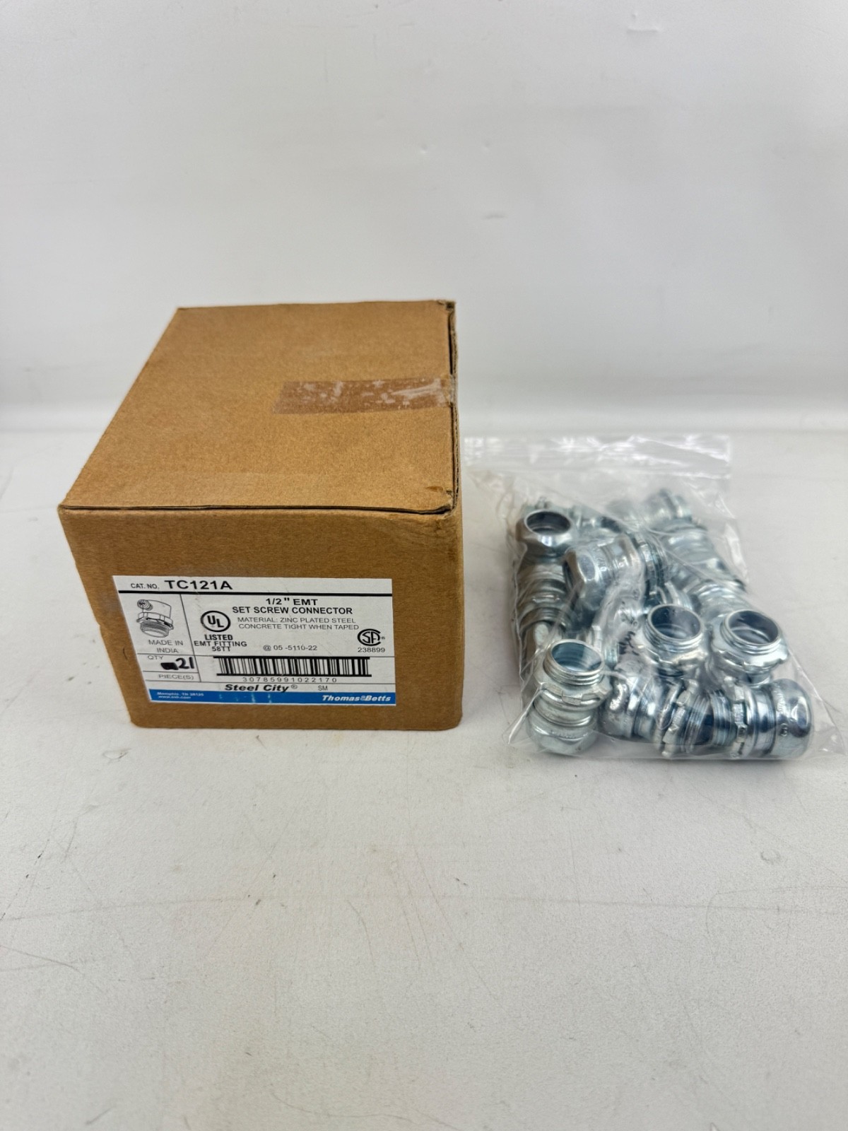 Thomas & Betts x(21) TC121A & x(15) TC112A 3/4″ Compression Connectors QTY: 36