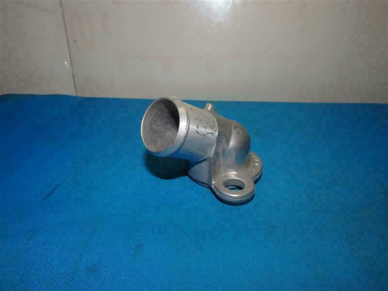 Ford F6AE-8594-AC F6AE8594AC Thermostat Housing New
