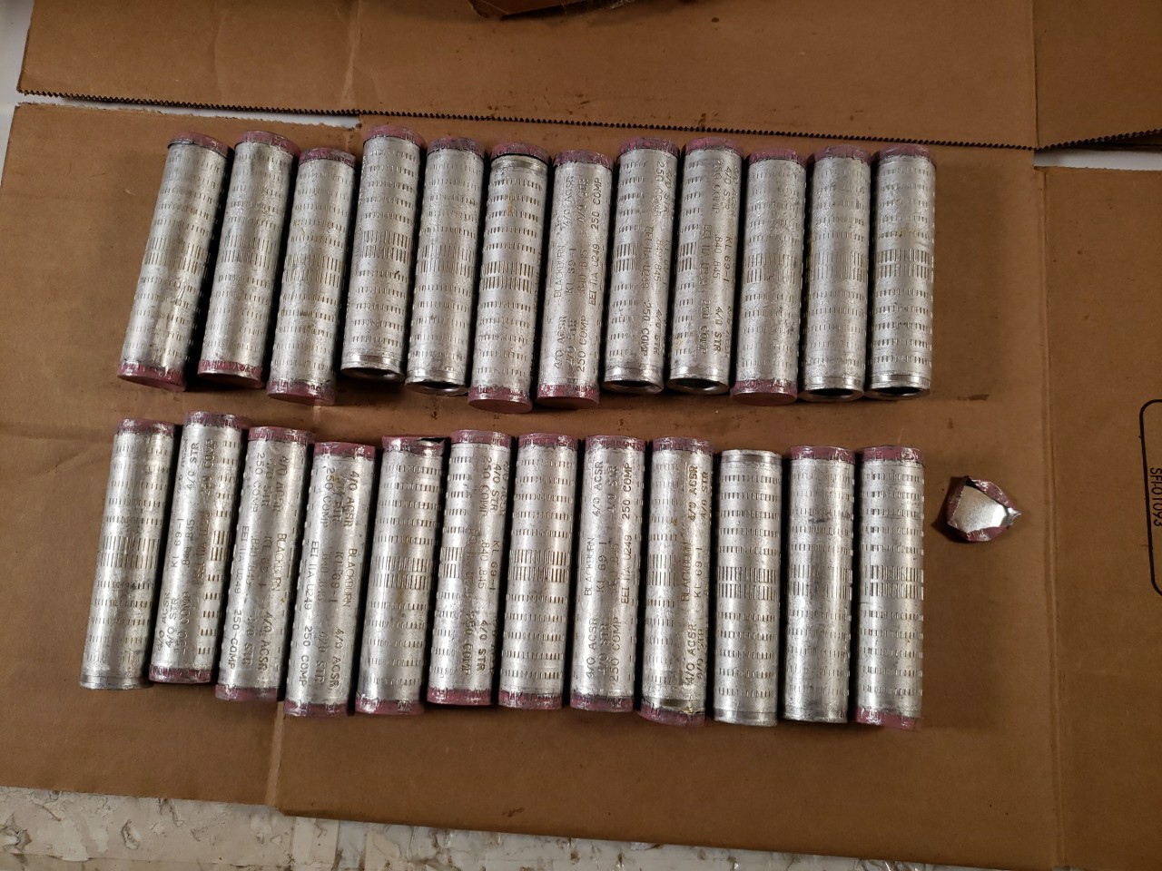 24pc Thomas&Betts Blackburn KL69-1 Service Sleeves Contax Filled 7TAA267190R0052