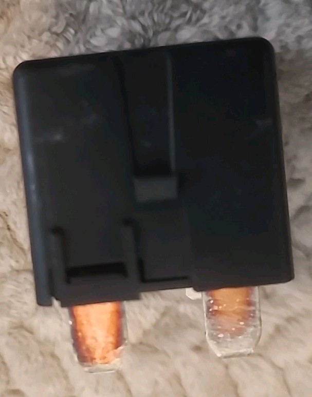 2203997-1 DC Contactor E TE Connectivity Automotive Aviation Contactor 4-pin