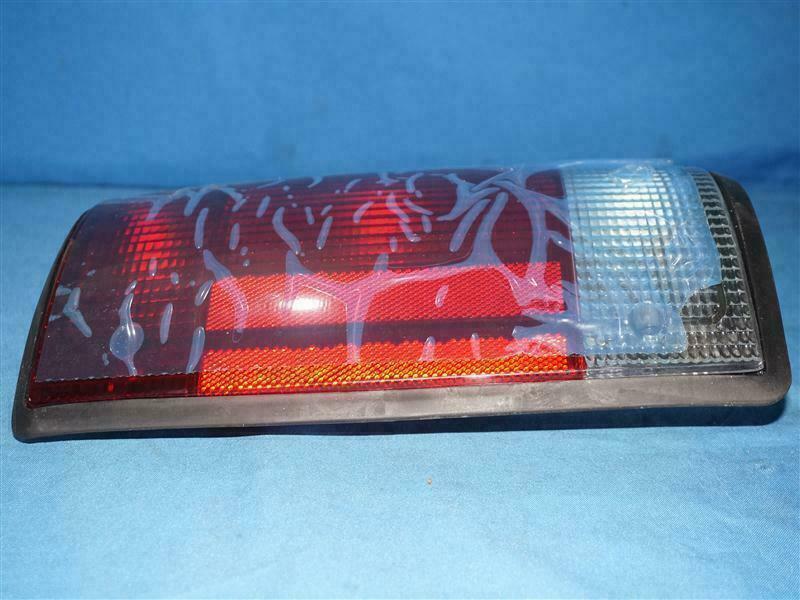Ford F5UZ13404A Rear Lamp Assy NEW NOB 30 Days Warranty Fast Shipping