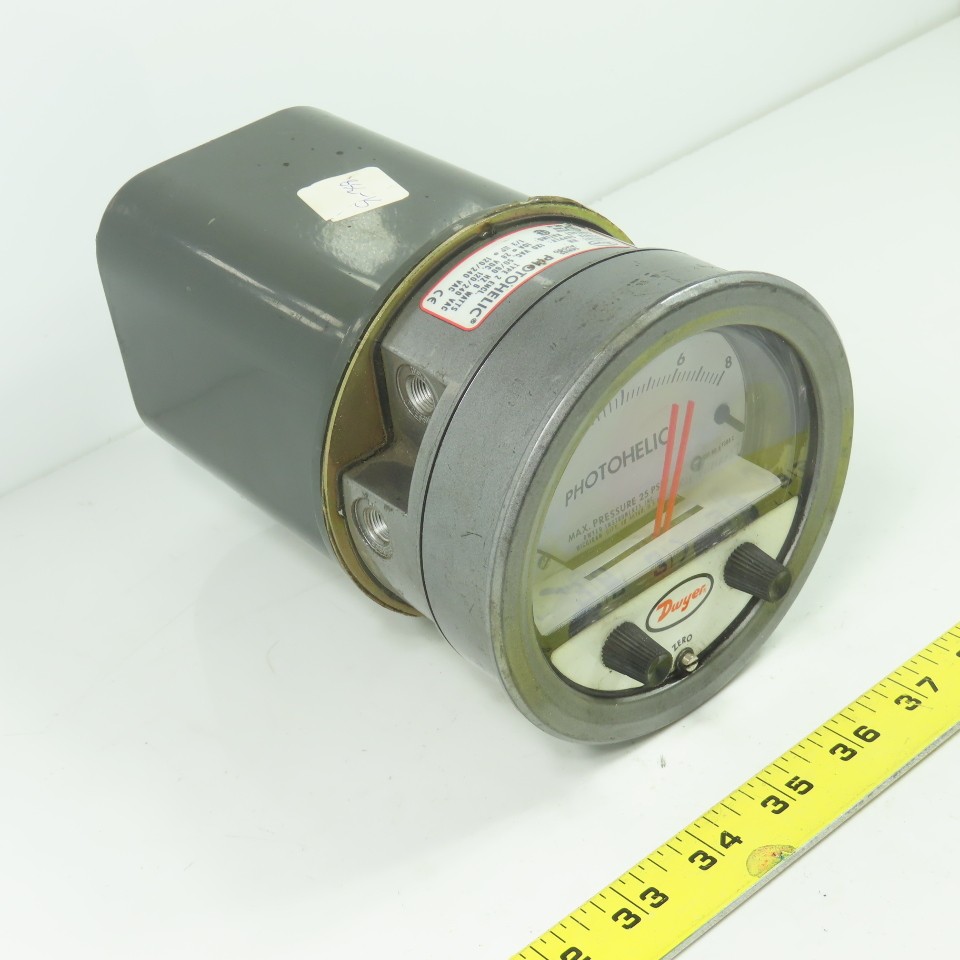 Dwyer A3000 120VAC Photohelic Pressure Switch Gauge 0-8″ Water 25PSIG