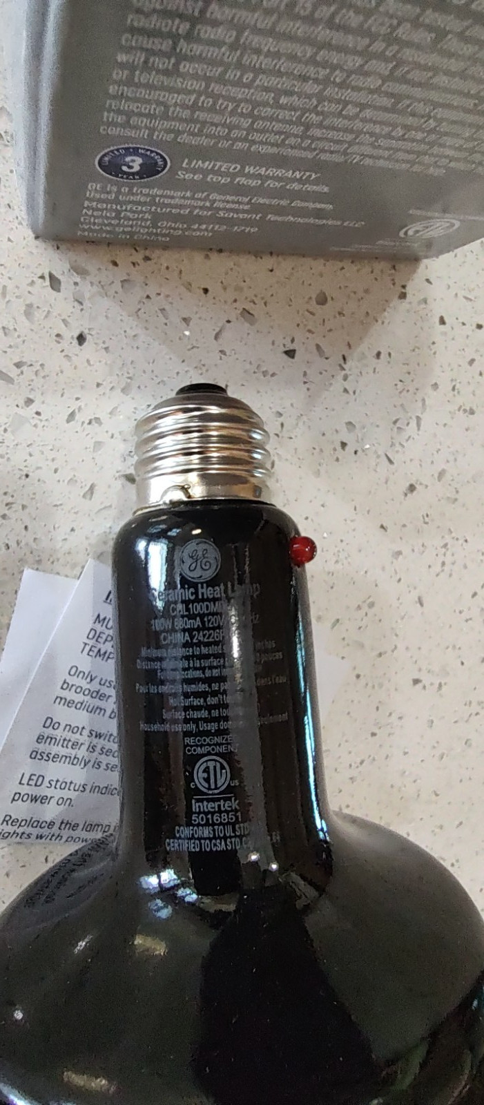 GE 100W Heat Lamp 93130228 Animal Warming Device E26 Base NEW