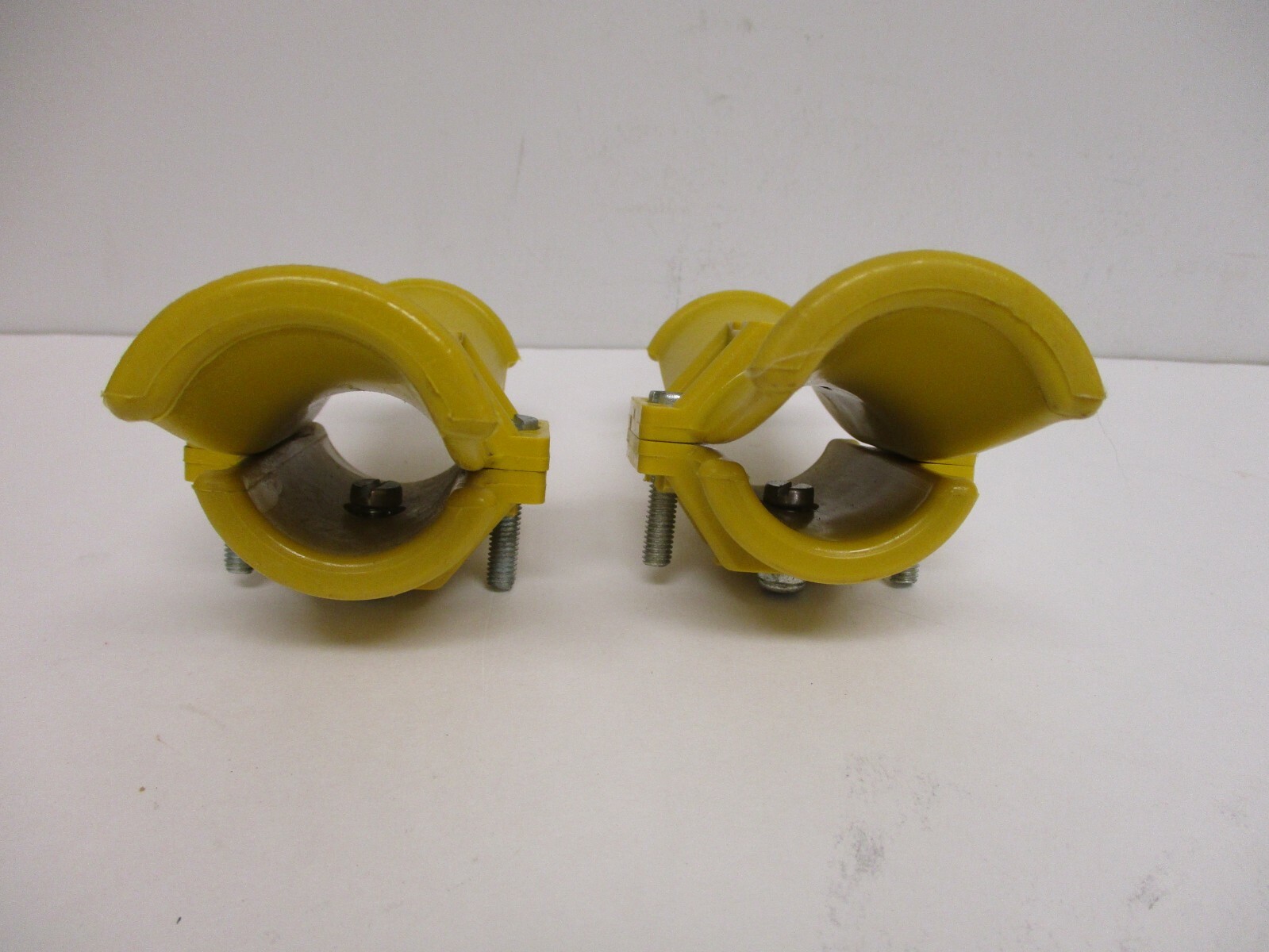 CONDUCTIX WAMPFLER C-TRACK FESTOON CABLE CLIP FOR ROUND CABLE/HOSE 1.02″ X 1.42″