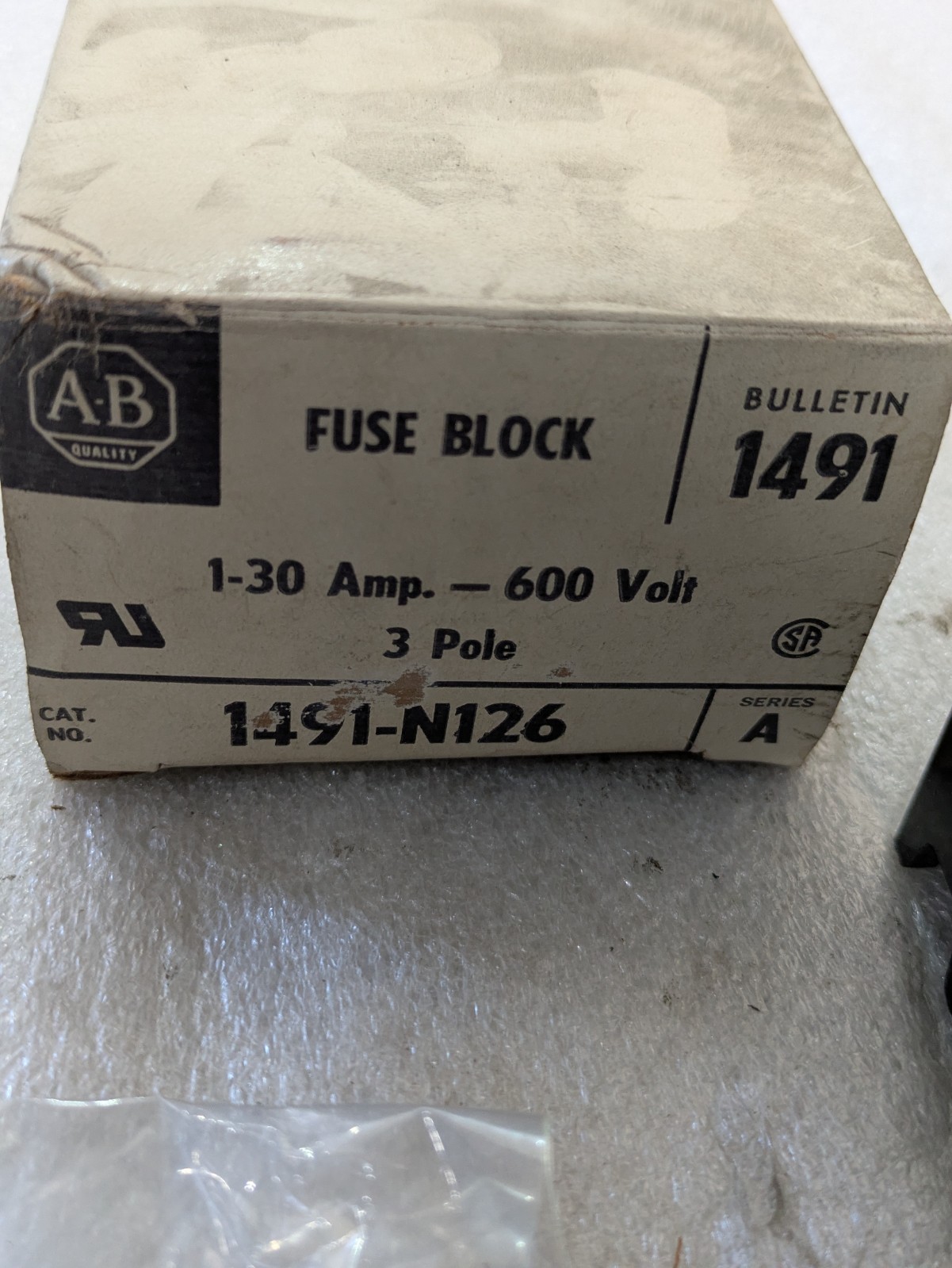 ALLEN BRADLEY 1491-N126 FUSE BLOCK 1-30AMP 600VOLTS 3 POLE (LOT OF 2)