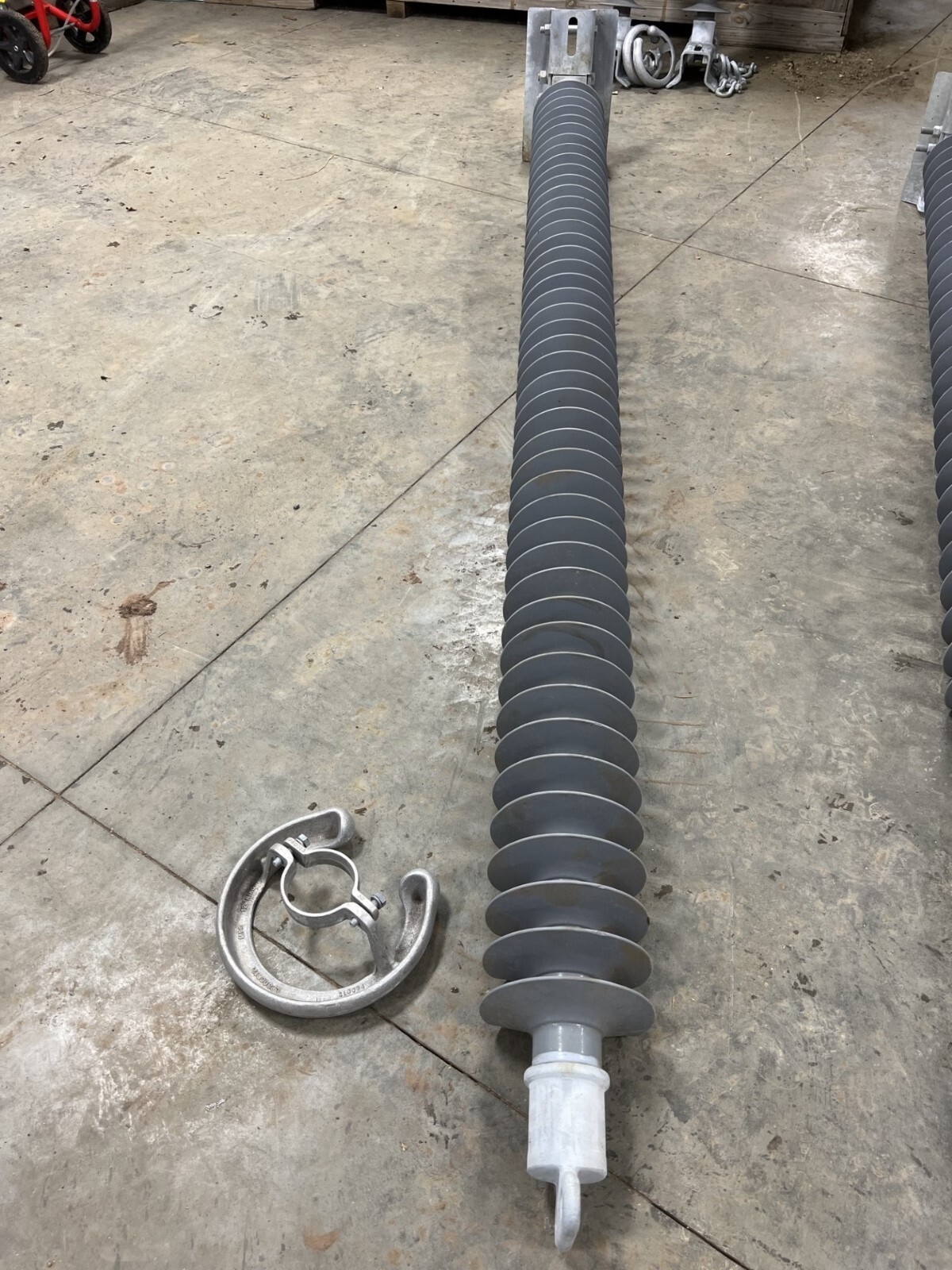 Polymer Horizontal line post Insulator H391120VB11 120″ Long