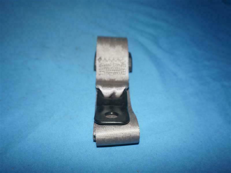 Ford F75Z-78611B60-CCC F75Z78611B60CCC Belt Assy Front Seat Center T NEW NOB