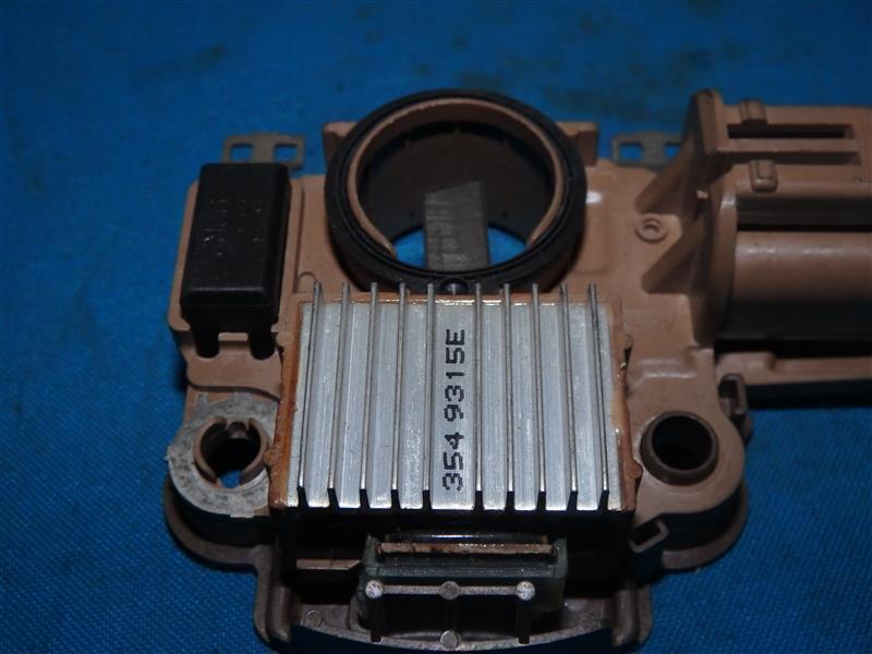 Ford Z599-18-W70 Z59918W70 Regulator Voltage New 30 Days Warranty Fast Shipping