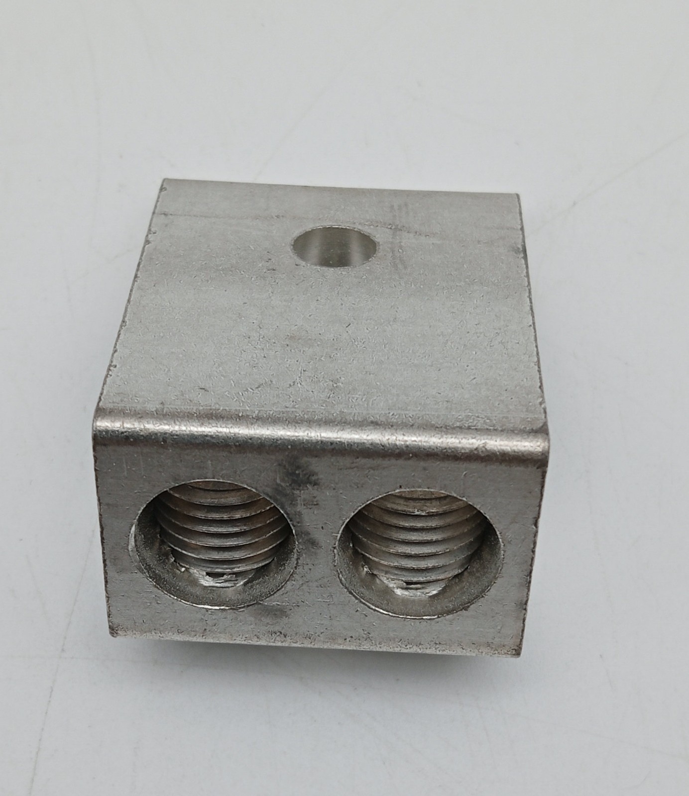 Blackburn Adr11-21 Aluminum Dual Rated Connector Lug 2 Conductor 1 Hole Mount