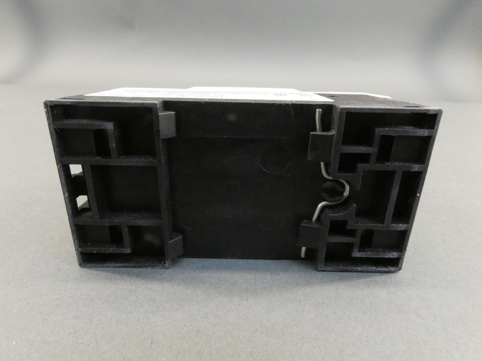 Siemens 3RV1011-1CA20 Circuit Breaker, 1.8-2.5 Amps – NEW Surplus!