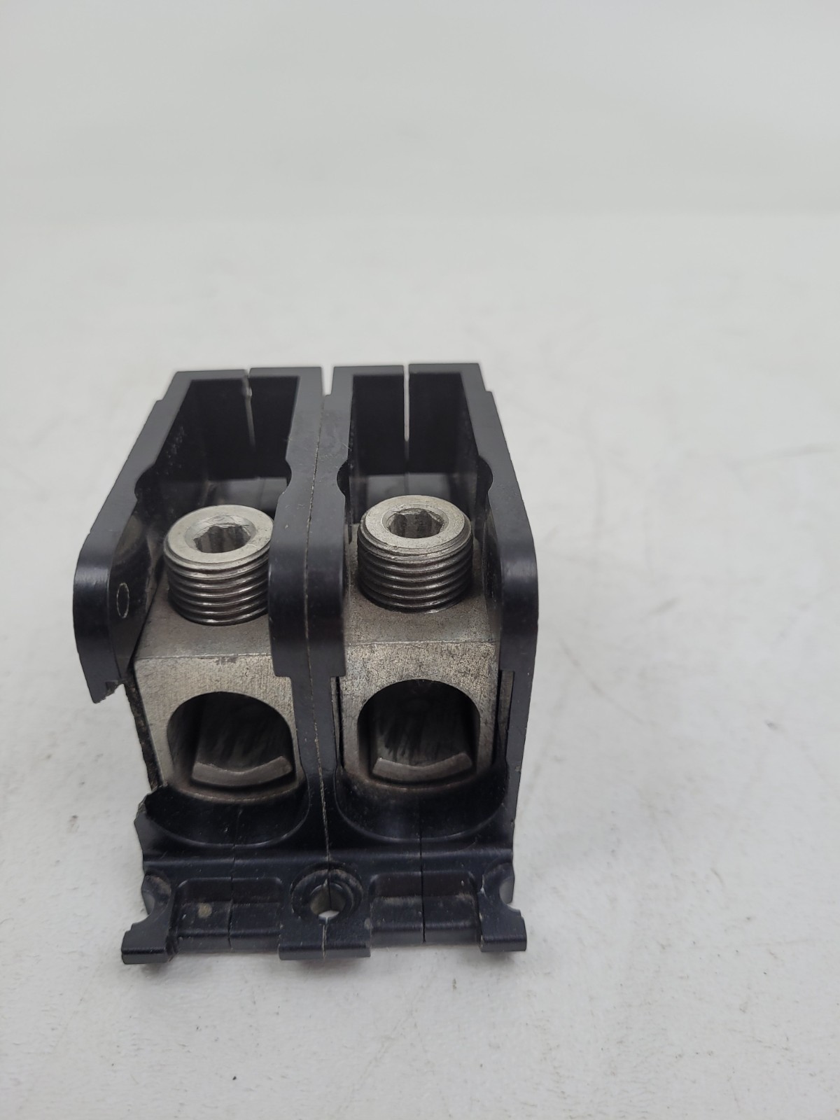 MLK2225 Bryant Plug on Lugs – Next Day Option – Flaw