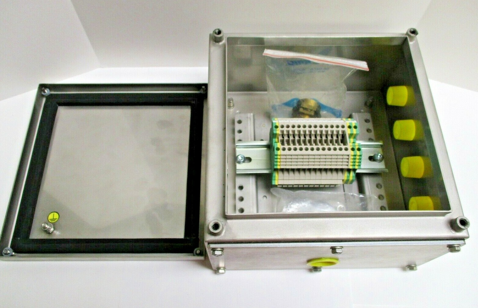 BARTEC VARNOST, SST DISTRIBUTION TERMINAL JUNCTION BOX, TYPE: 07-56B2-0431