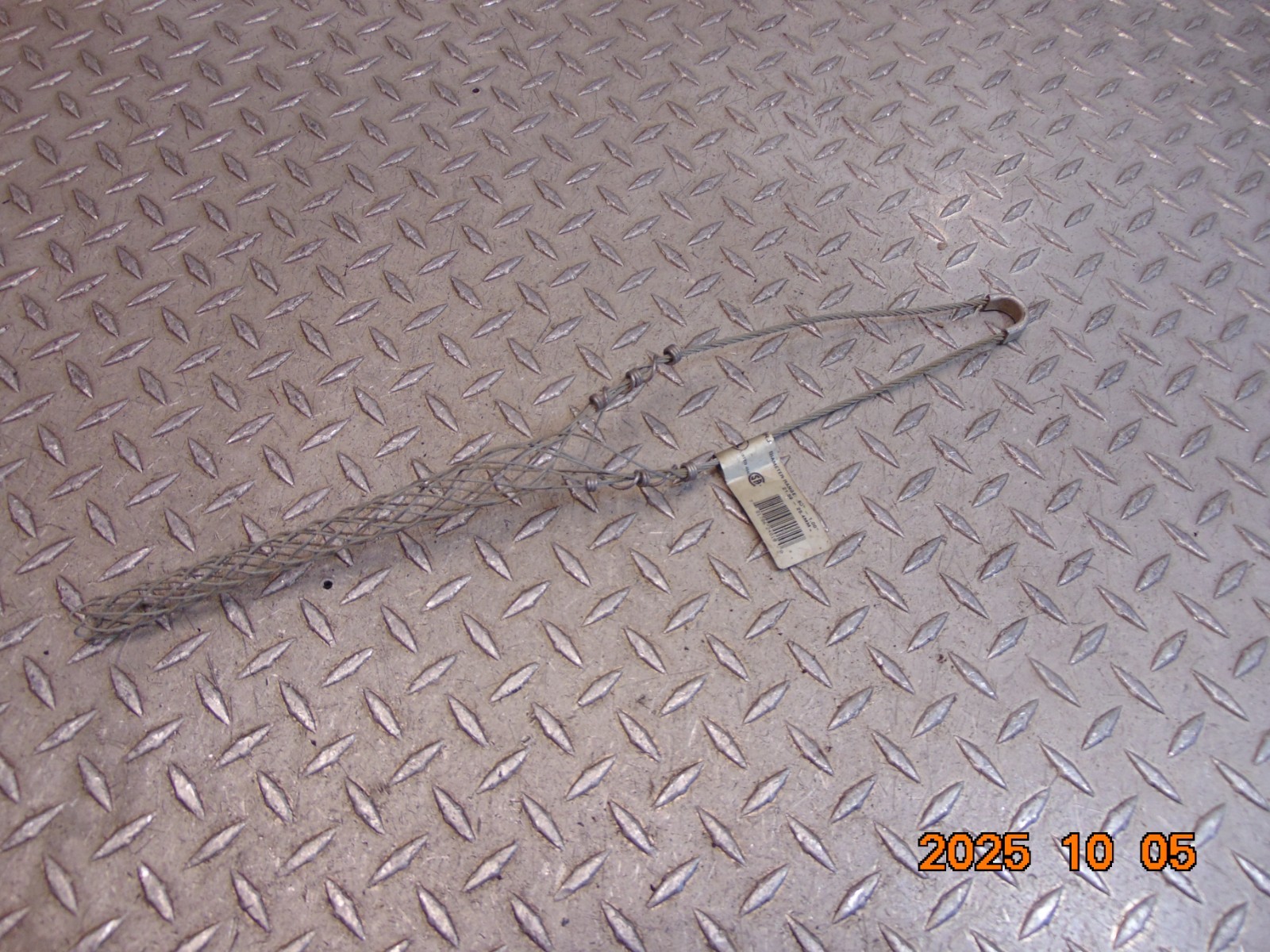 HUBBELL BRYANT BDS85U Single Eye Bus Drop Cable Grip .85″-1.00″ Range