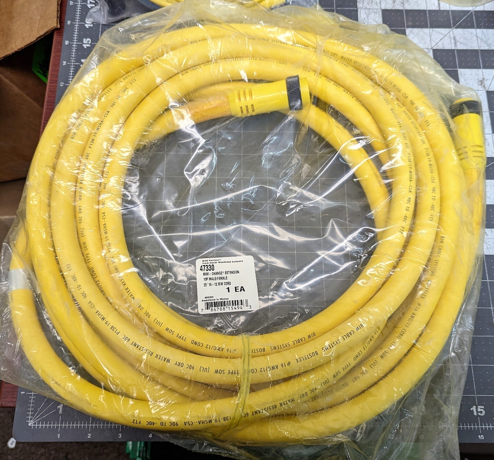 16/12-16 AWG 10 Conductor Portable Cord 600V SOOW 25 Foot [B9B2]