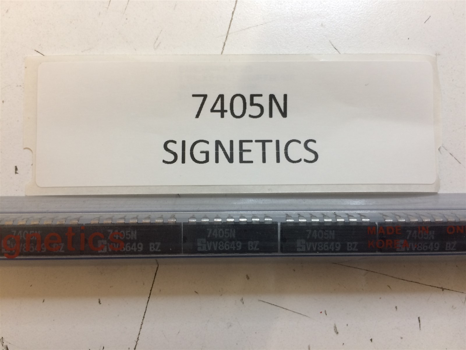 7405N SIGNETICS 7405NA 7405PC IC INVERTER 6CH 1-INP 14DIP 8 PIECES