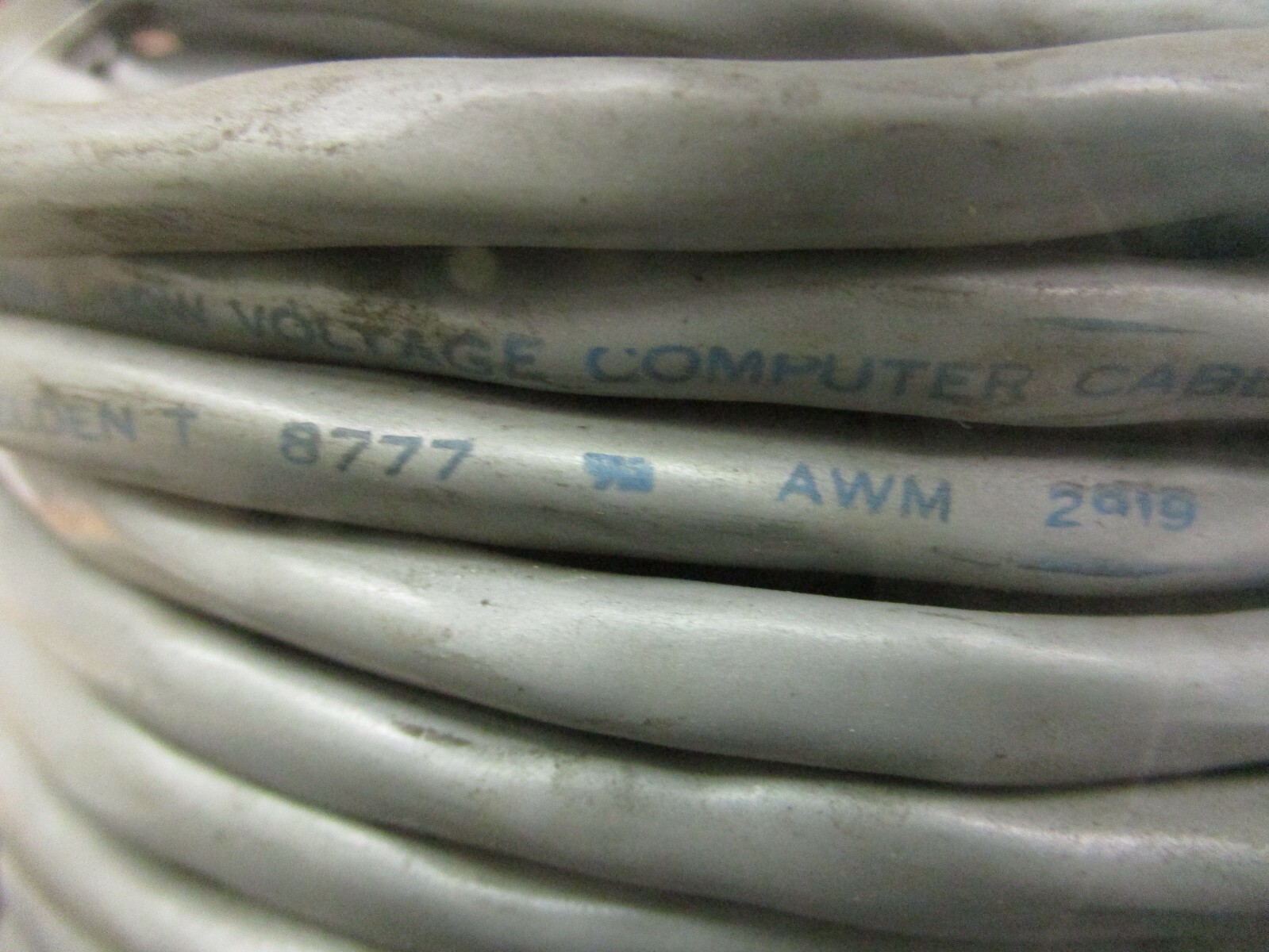 New Open Box Belden T 8777 AWM 2919 VW-1 Low Voltage Computer Cable A4266DH