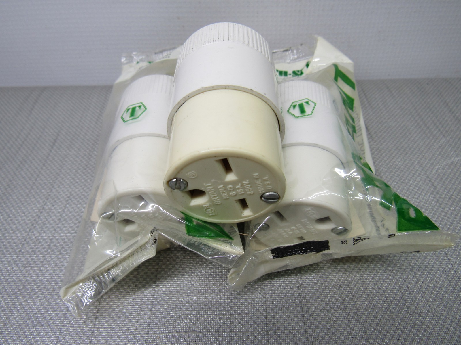 Bryant 5669N 15A 250V Nema 6-15 Male Plug Hospital Grade Lot of 3