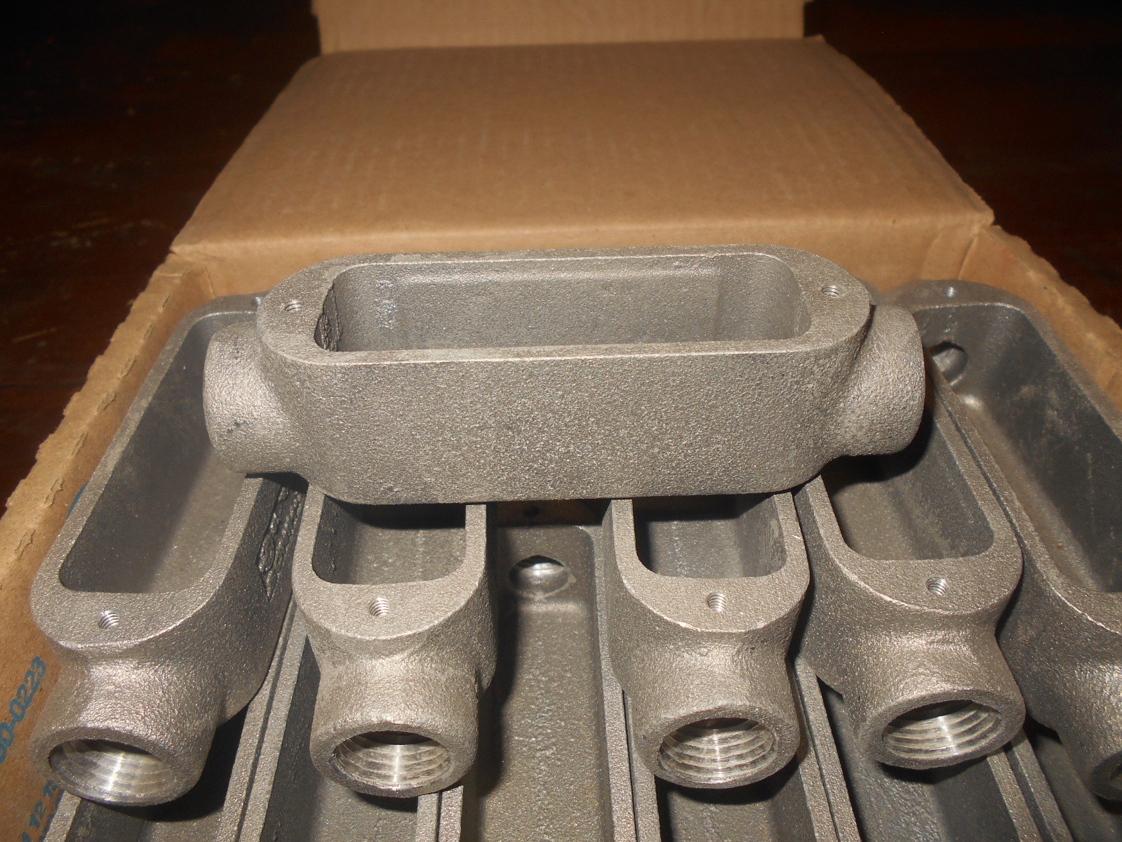 12 Eaton Crouse-Hinds Series C19 Conduit outlet Body, Mark 9 Body, 1/2″