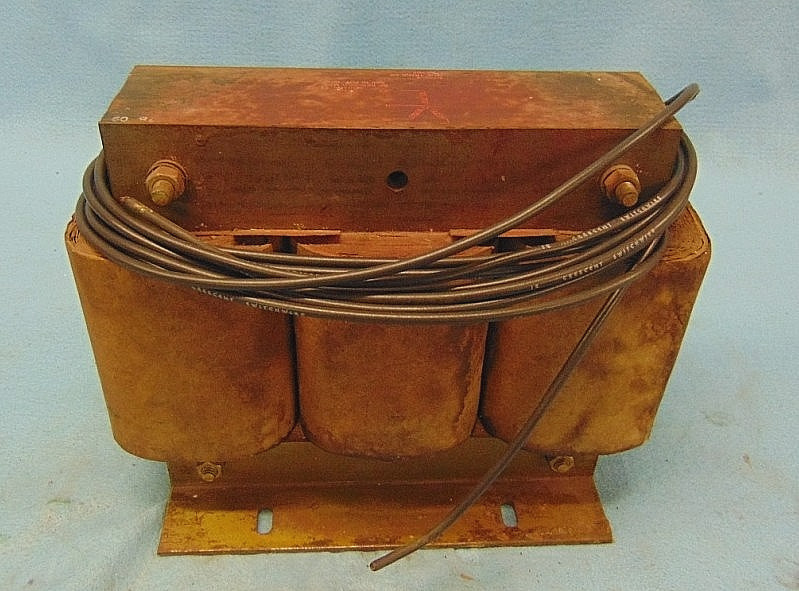 MILW. TRANS CO, TRANSFORMER, 31702-4, 3 PHASE, 2400 V., 60 Hz, 5 Kv