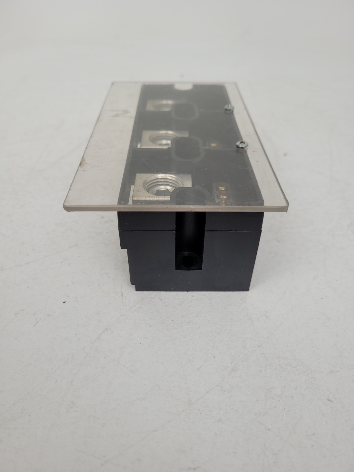EN63 USD Terminal Block 600V 285 Amp – Next Day Option