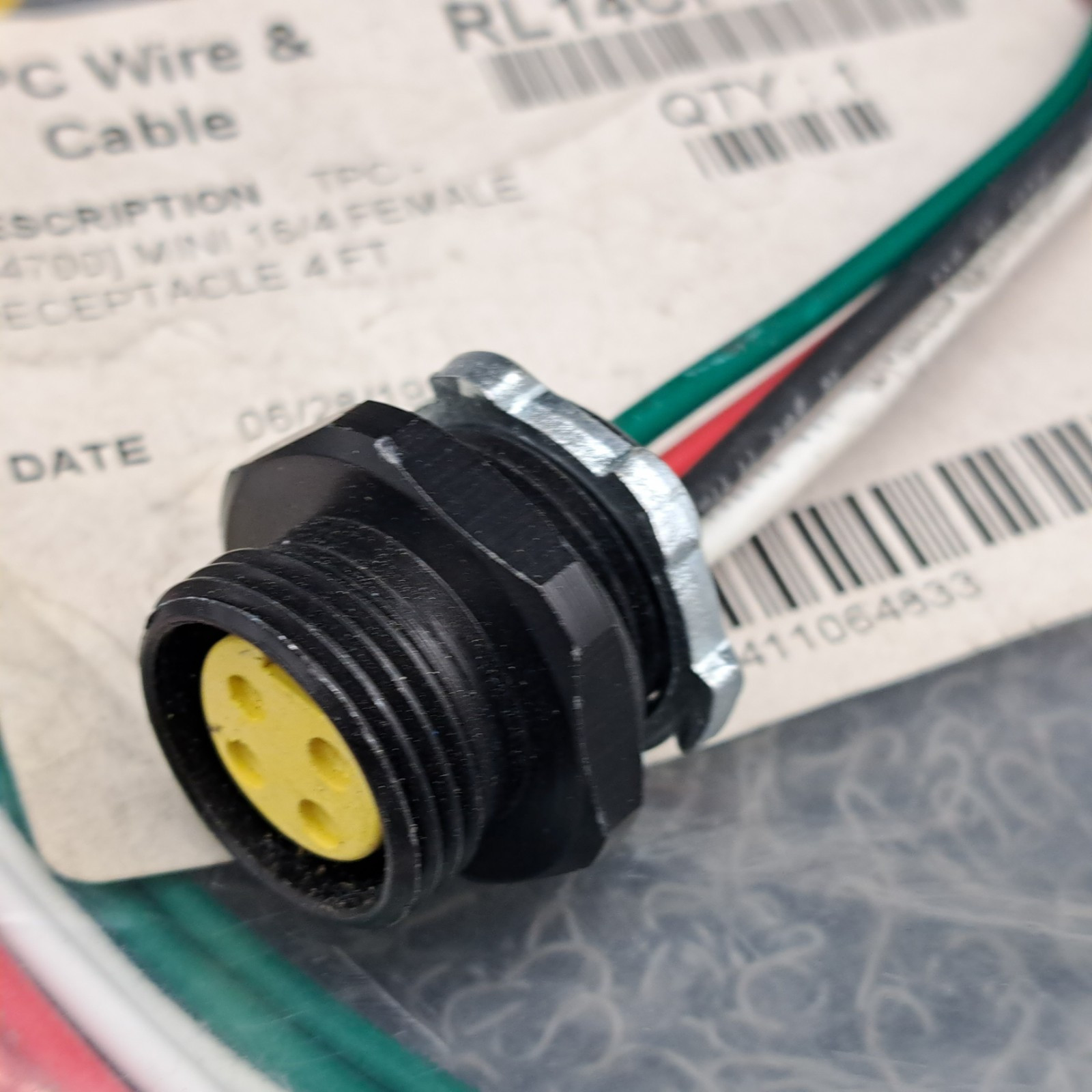 TPC Wire & Cable RL14CPTF004 Mini 16/4 female 4ft +1 Shorty