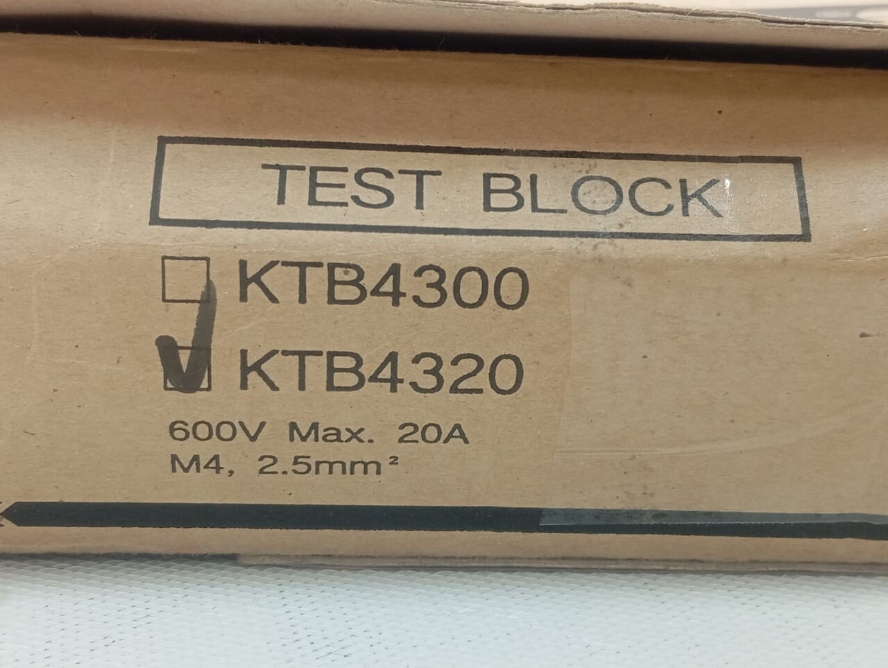 Koino / Test Terminal Block / KTB4320 / 600V, 20A