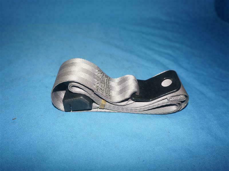 Ford F75Z-78611B60-CCC F75Z78611B60CCC Belt Assy Front Seat Center T NEW NOB