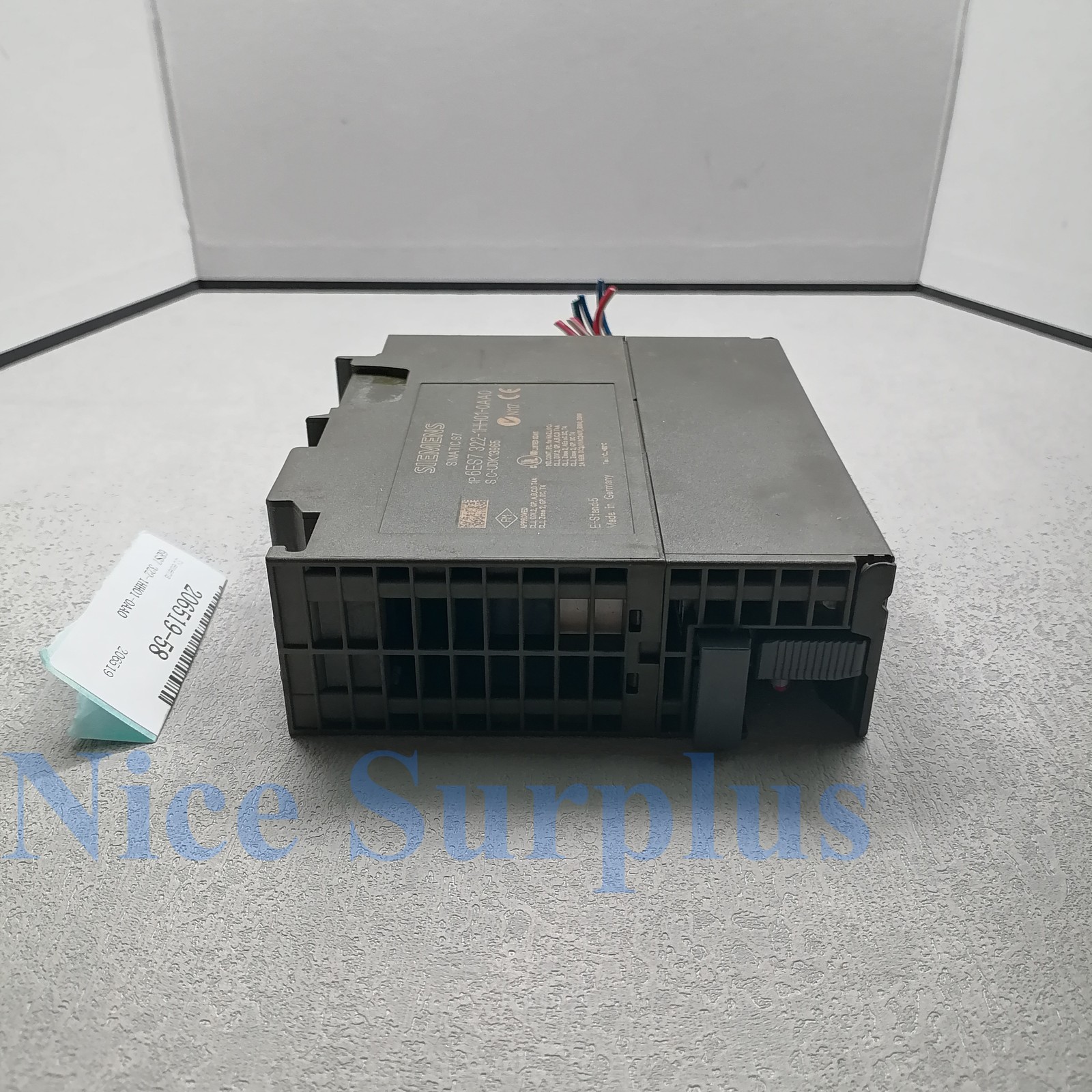 Siemens Output module 6ES7 322-1HH01-0AA0 # 206519-58