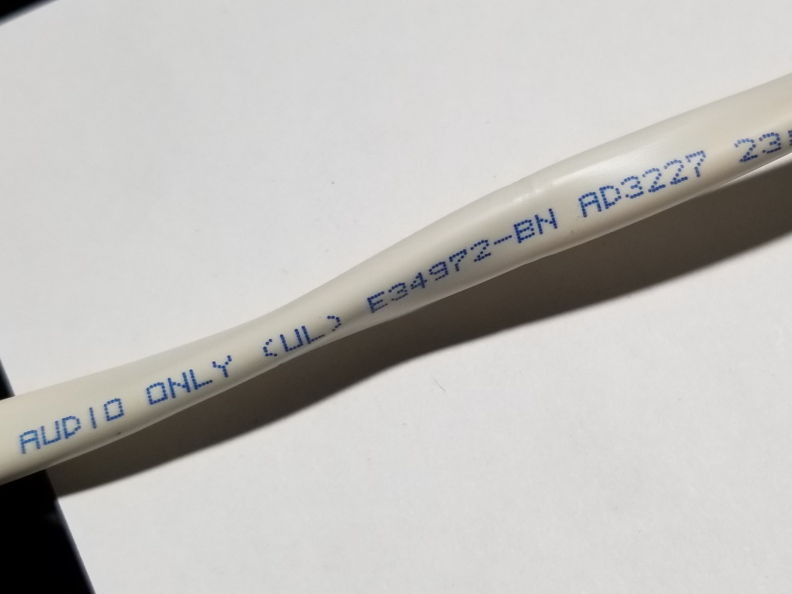 Belden 6T00UP 10/1P Twist Pair Plenum Commercial Audio/Speaker Cable White /25ft