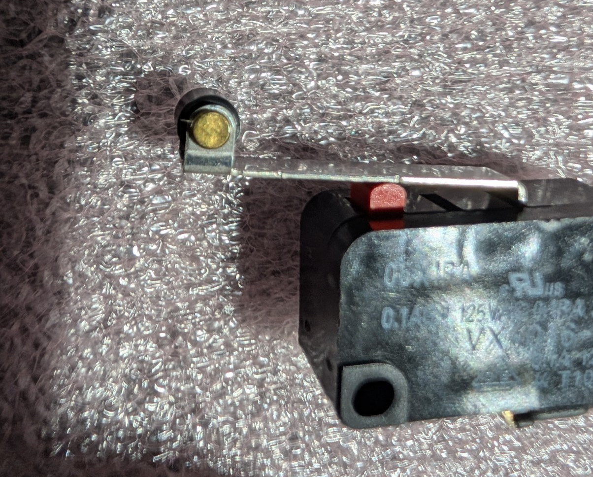 Omron VX-016-1A3 Snap Action Micro Switch Lever Roller SPDT Fast USA SHIP #S140