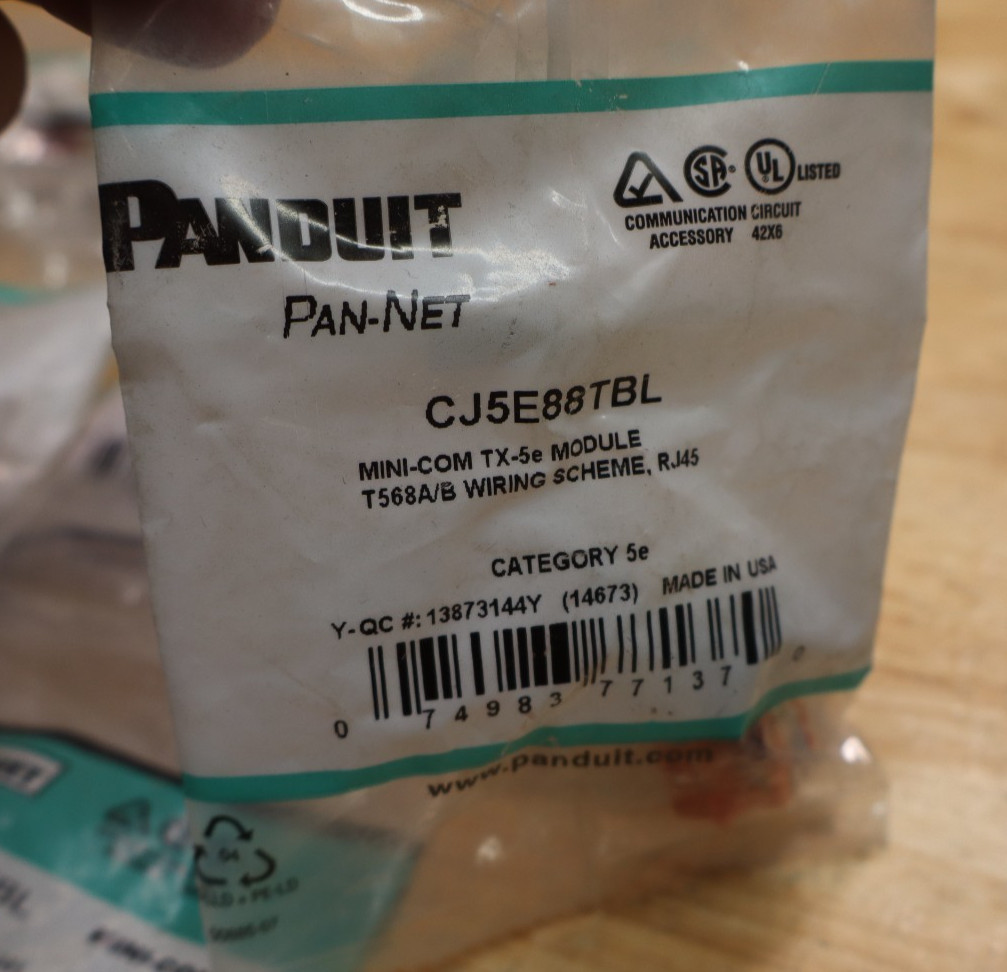 Panduit CJ5E88TBL Cat5e Modular Jack Black – LOT OF 22