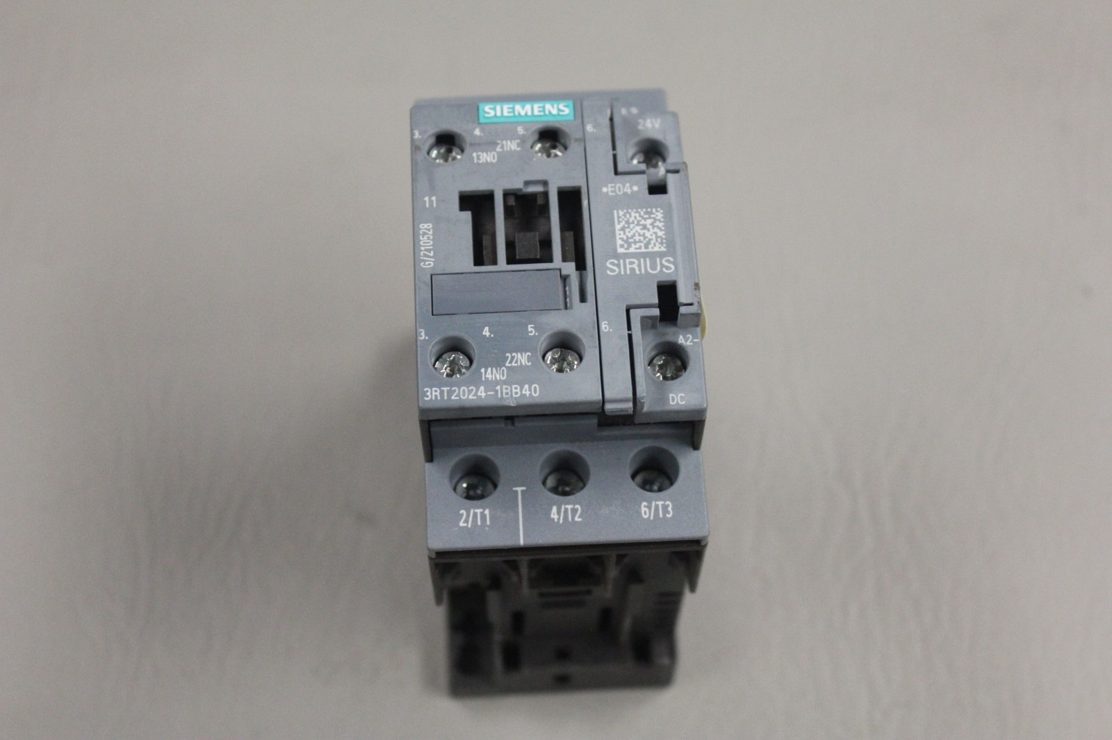 SIEMENS SIRIUS 3RT2024-1BB40 POWER CONTACTOR