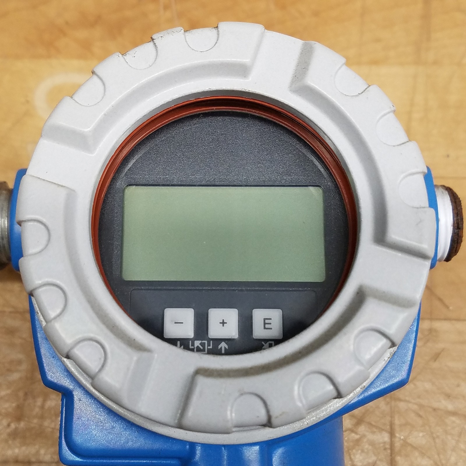Endress & Hauser PMD75-ABC7F61DABU Pressure Regulator, 2400 psi MWP, 11.5-45 VDC