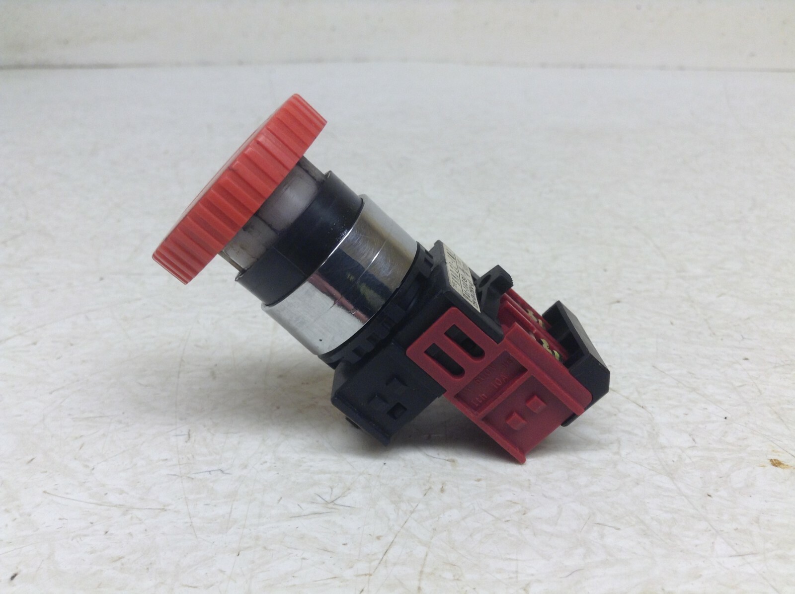 Maruyasu HMD22-01R Red Push Twist Button HMD2201R HMD22-O1R (TSC)