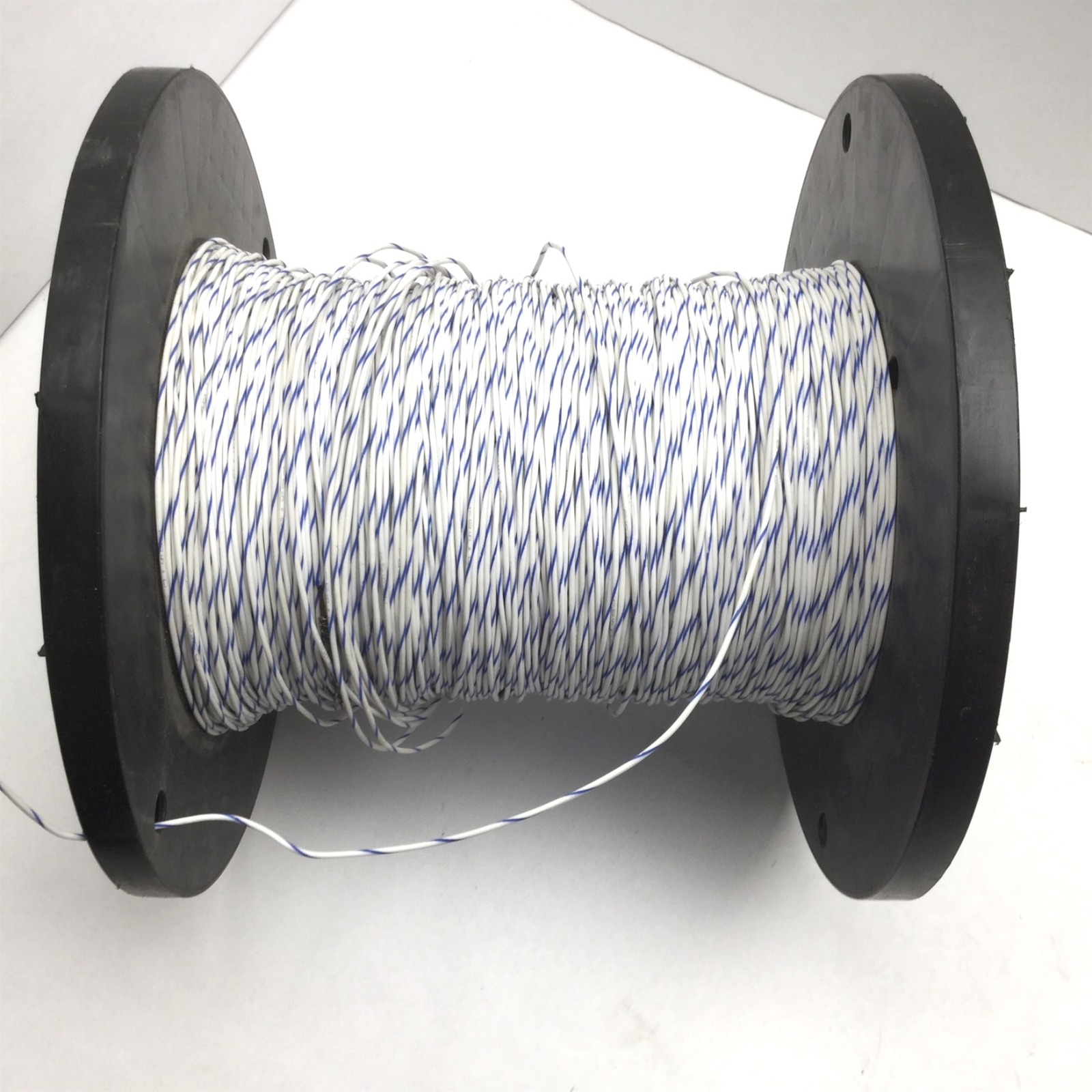 Belden 83009 Silver Plated Copper Electrical Wire, 18AWG, 600V, Length: ~900ft