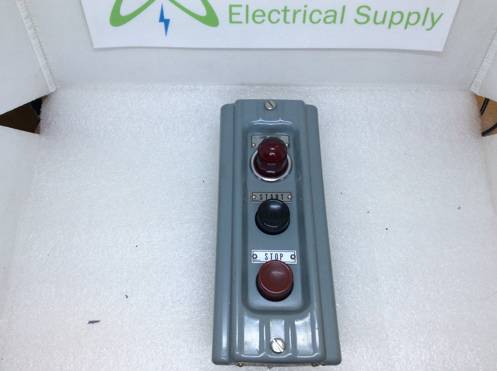 Westinghouse Type HD Push Button Station 32A7919G37 600V w/ Lamp Circuit 440V