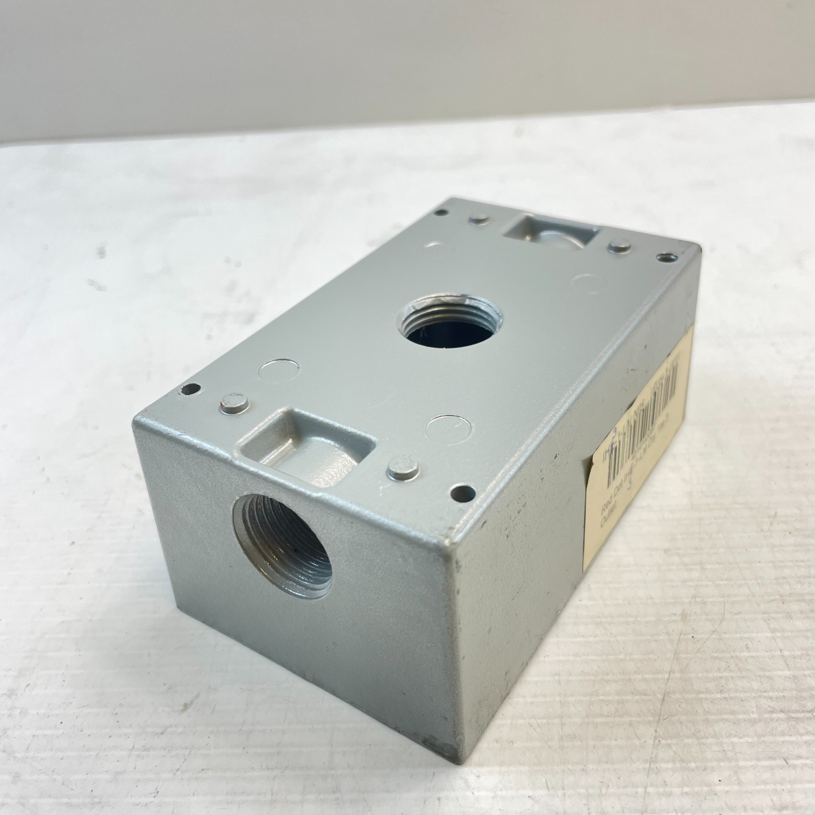 RED DOT IH3-1-LM OUTLET BOXSILVER 1/2″ THREE HOLE (LOT OF 11)