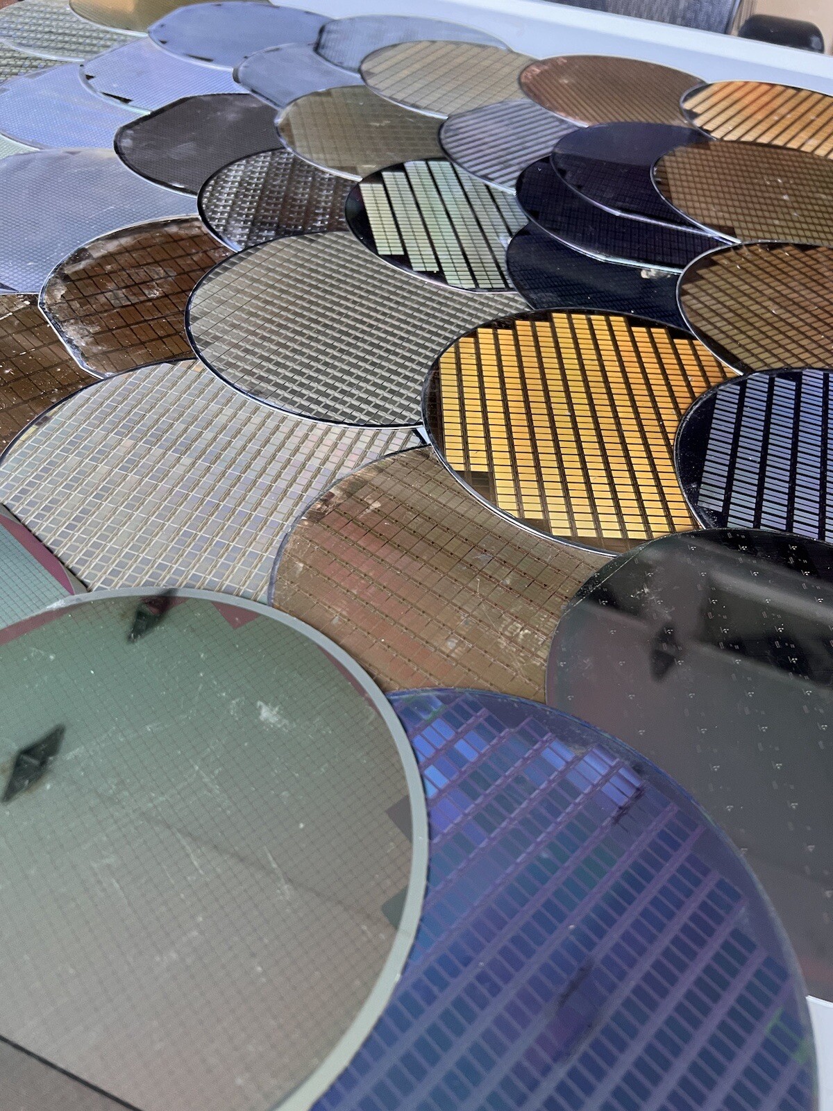 150 MM 6” PATTERNED SILICON WAFERS, LOT OF 50 500 To 600um Thick