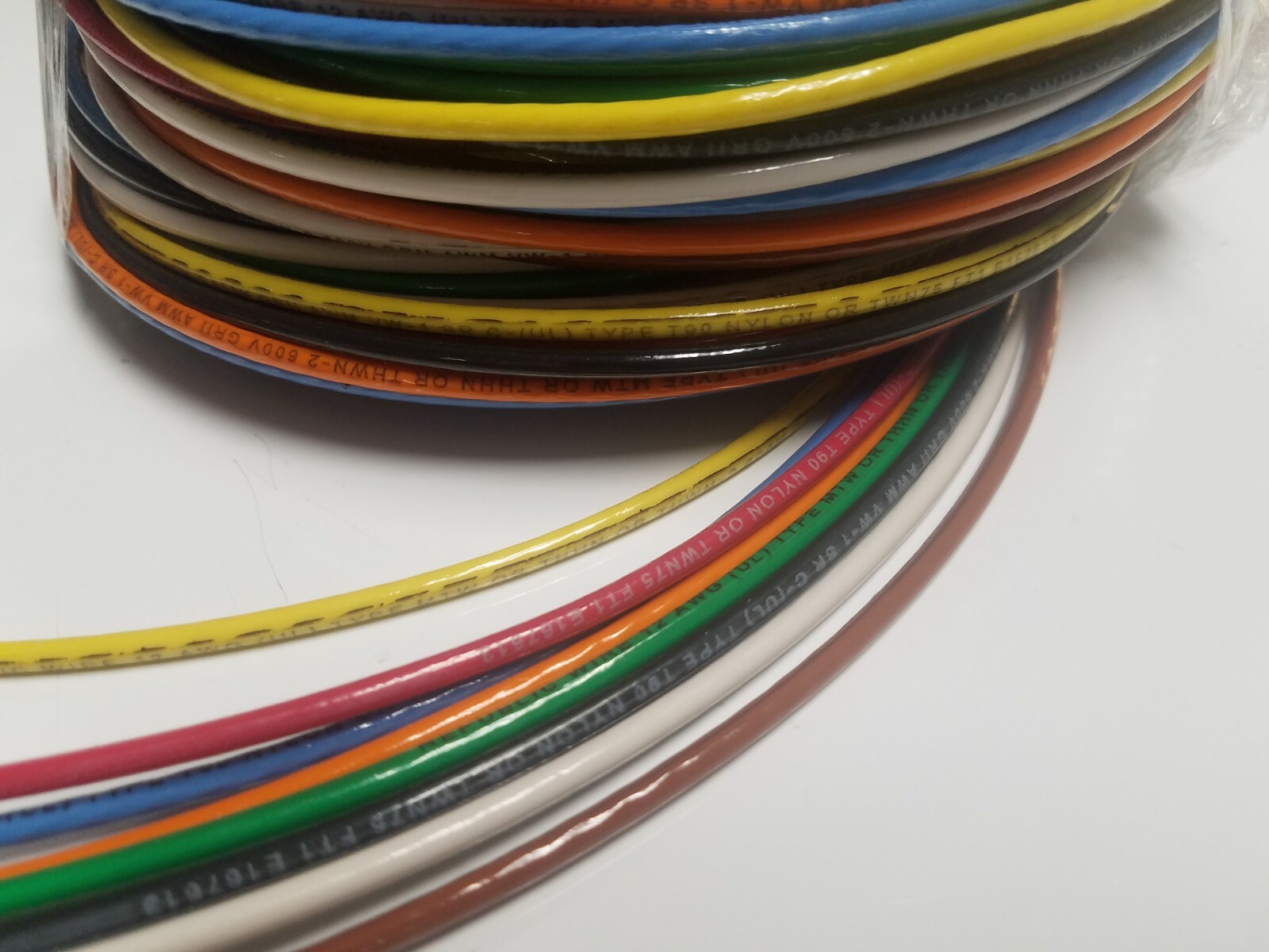 200 FT 12 AWG THHN STRANDED COPPER BUILDING WIRE 8 X 25 FT EA