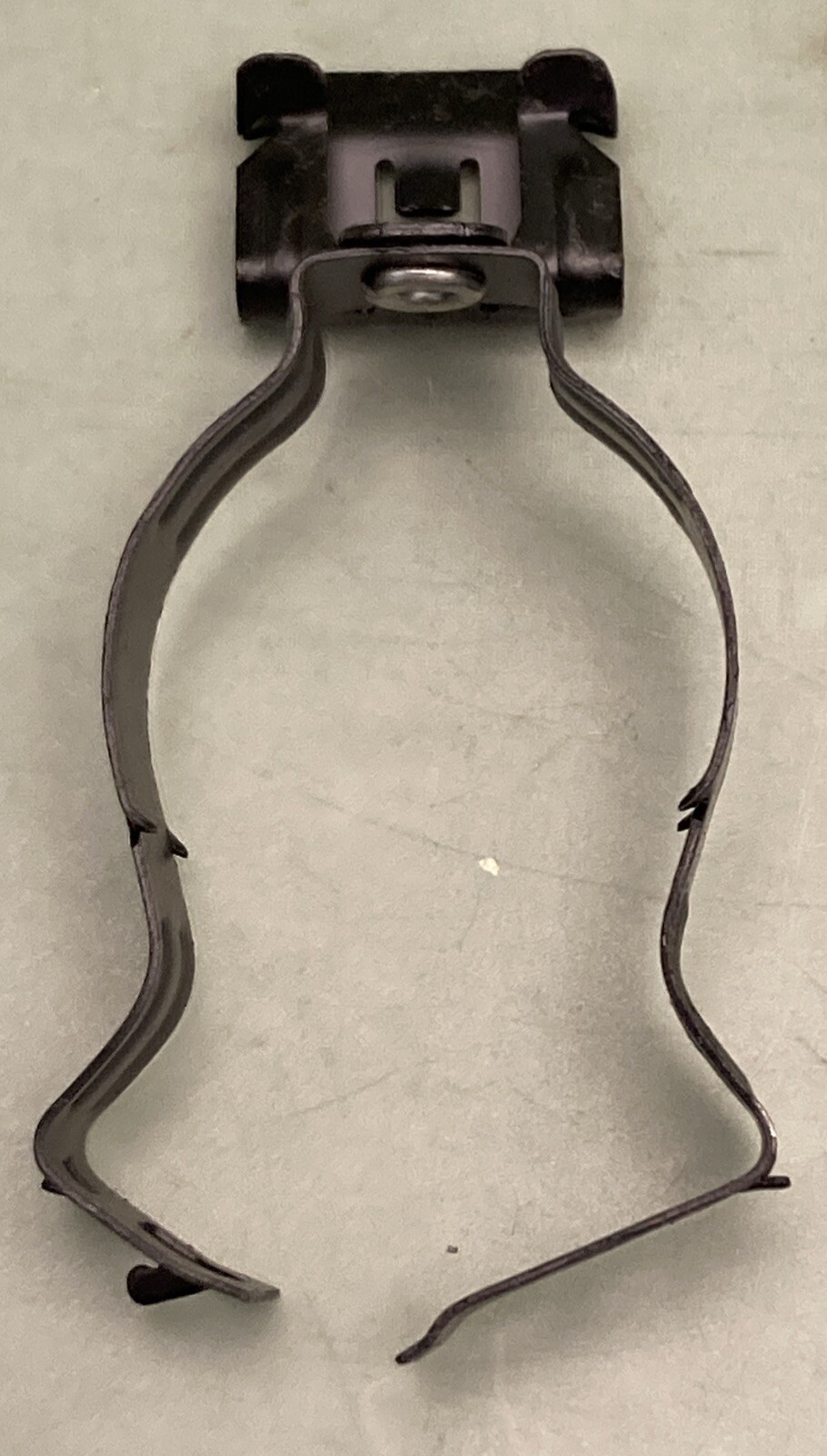 QTY 46 ERICO CADDY 24M24SM Combination Conduit Hanger