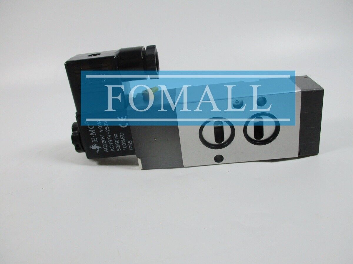 1 Pc. New solenoid valve RV5231-08QM DC24V AC220V