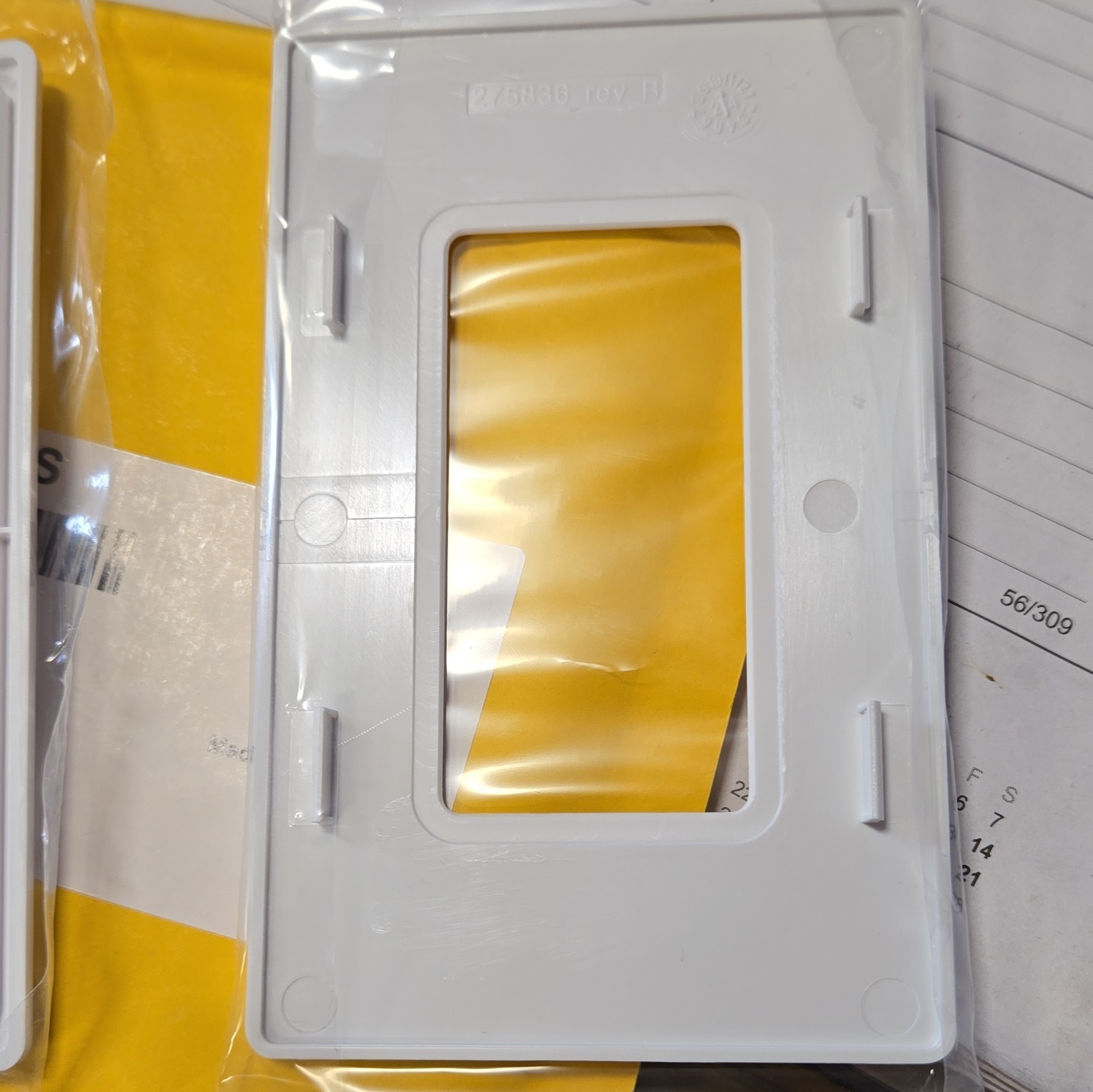 Crestron Glossy White FP-G1-W-S Single Gang Device Decora Wall Faceplate