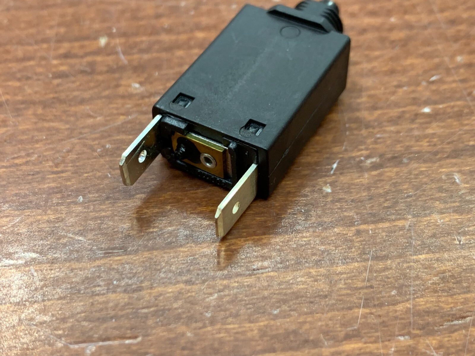 Circuit Breaker Thermal 500mA 5A 250VAC 48VDC 106-M2-P10-5A