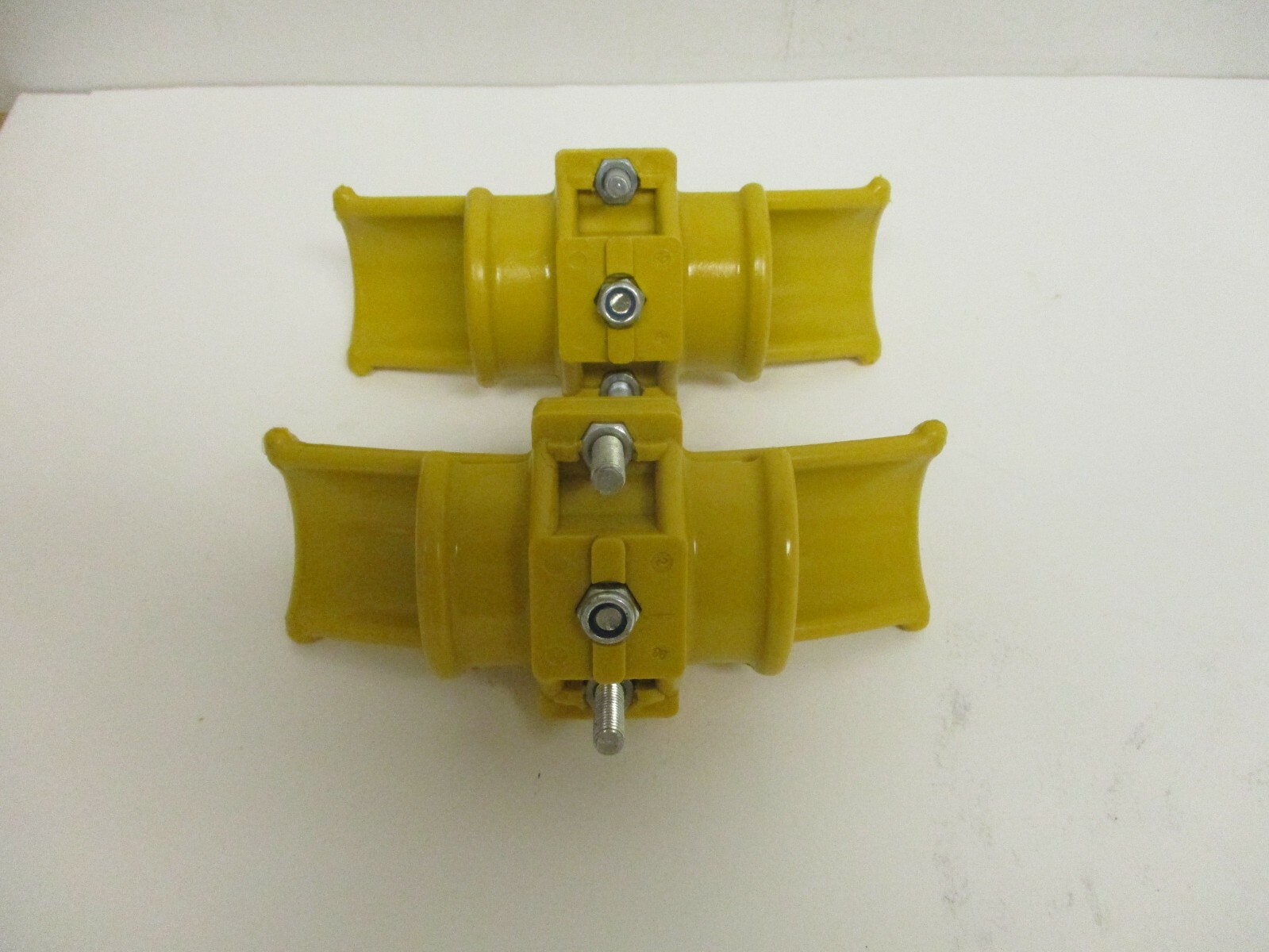 CONDUCTIX WAMPFLER C-TRACK FESTOON CABLE CLIP FOR ROUND CABLE/HOSE 1.02″ X 1.42″