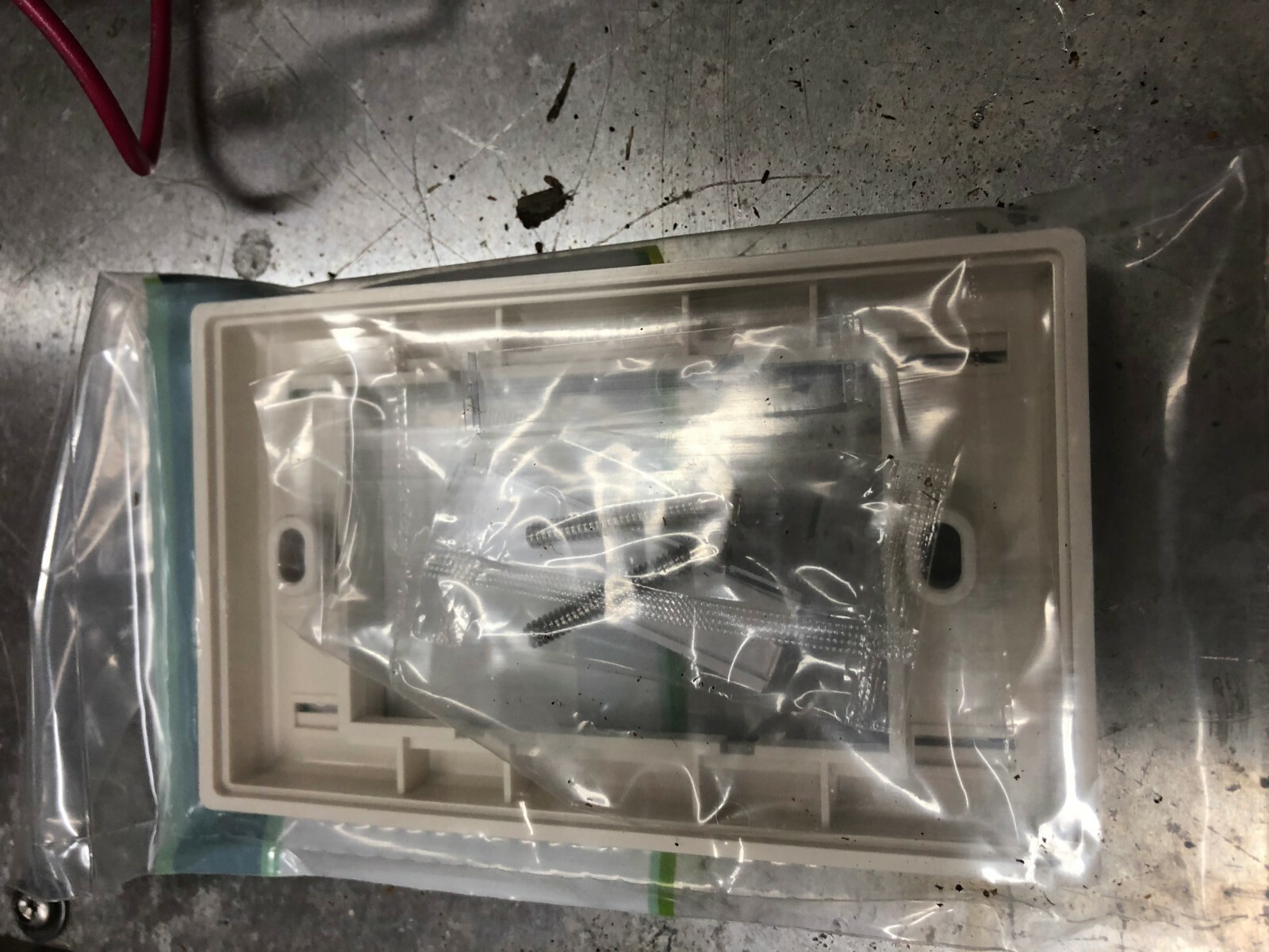 Legrand – Ortronics Series II Face plate, OR-40300158 Fog White