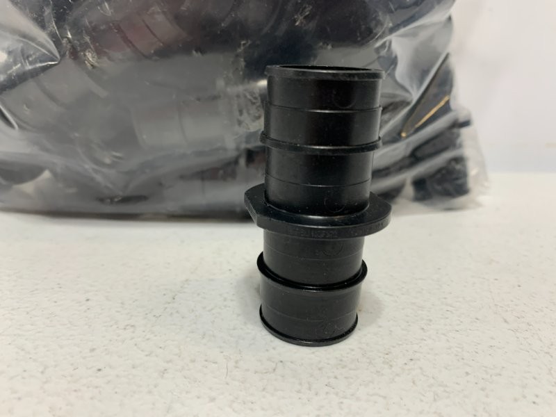 Unbranded 1″ x 1″ Black Polymer PEX Coupling