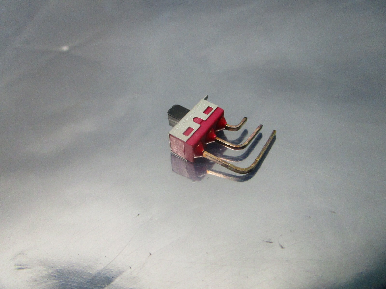 1 Lot of 870 C&K 1101M2S3AV2QE2 Switch Slide ON None ON SPDT Side Slide, 102361