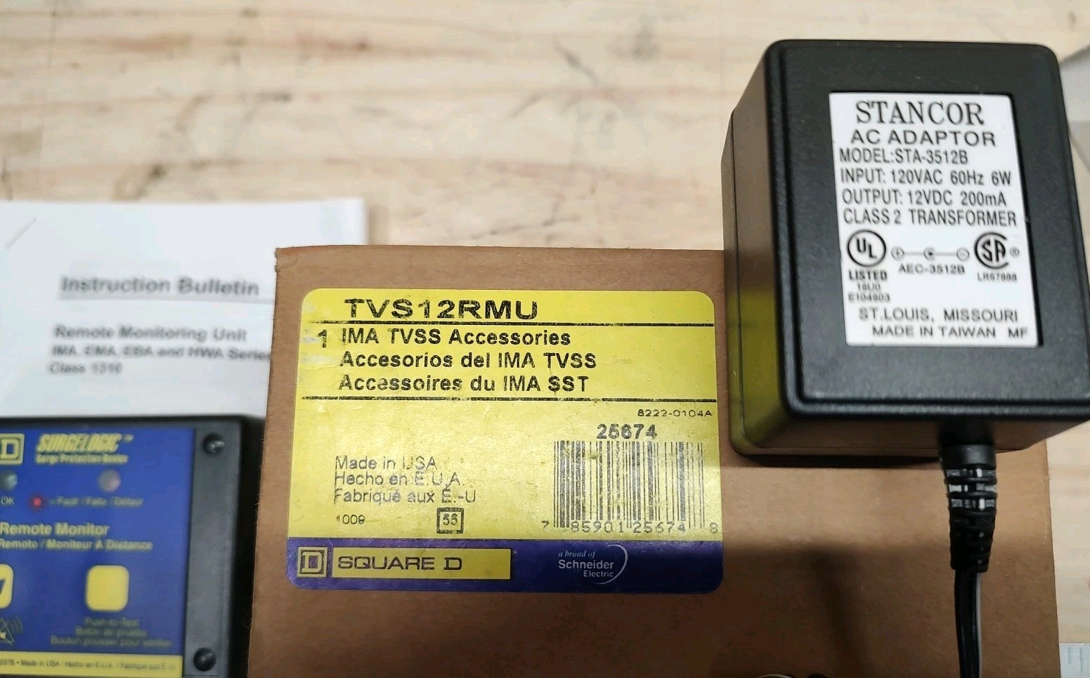 NEW Square D TVS12RMU Surge Protective Device Surgelogic w/ 12VDC Power Supply