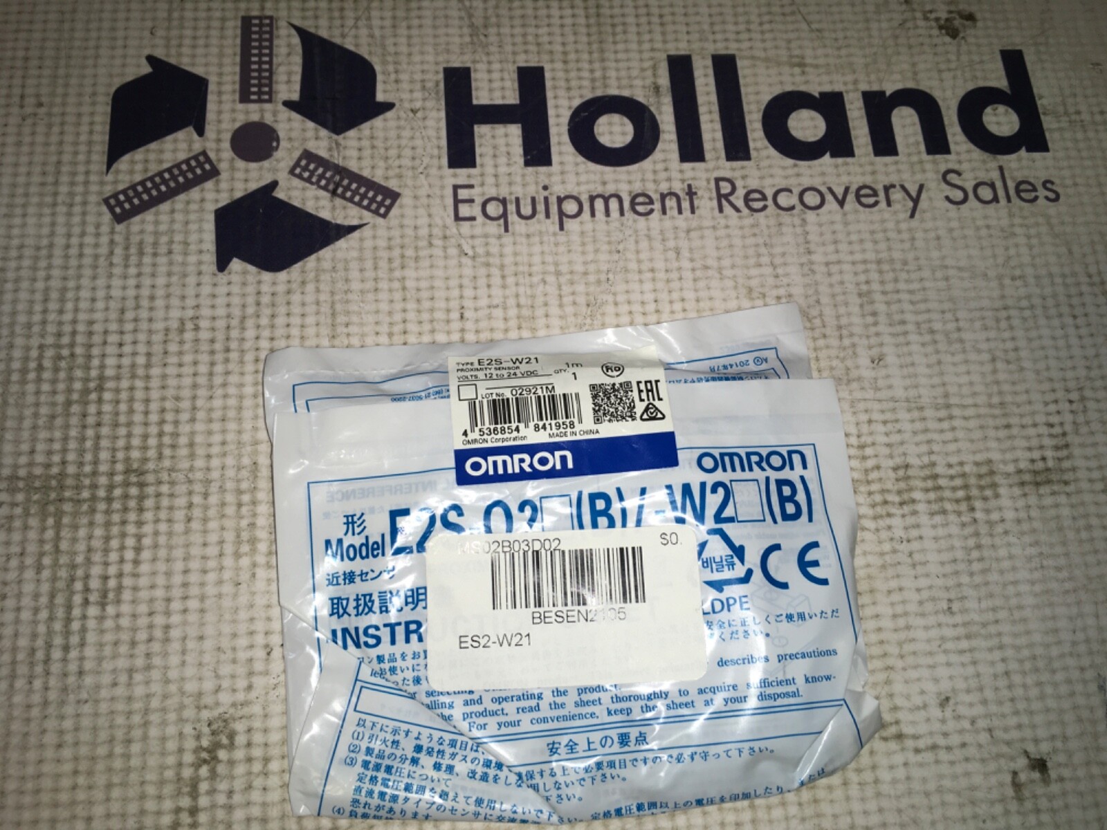 Omron proximity sensor, E2S-W21, NOS, LG-2430